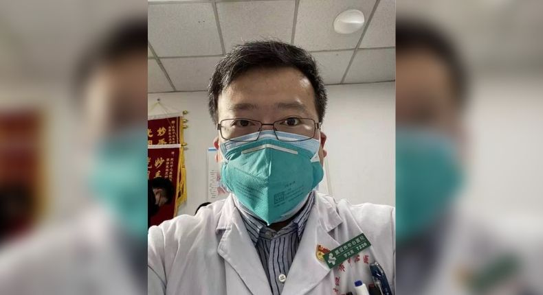 Muere Li Wenliang, el doctor que advirtió del nuevo coronavirus