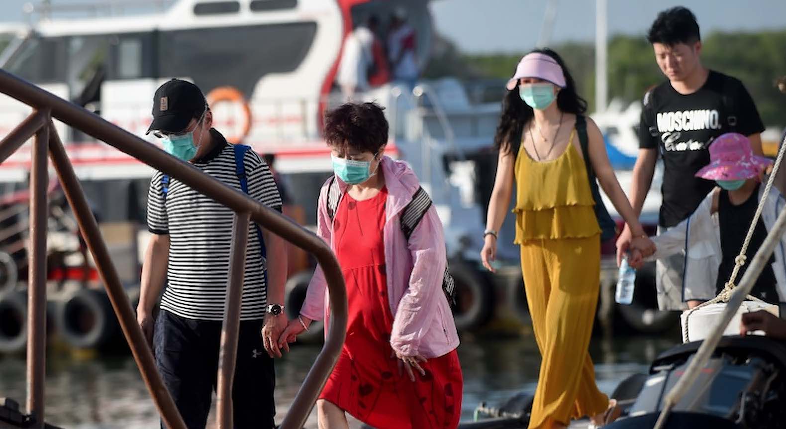 Miles de turistas chinos atrapados en Bali por coronavirus