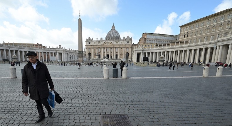 Actualización: Coronavirus en el Vaticano, Hollywood y un perro; así las cifras