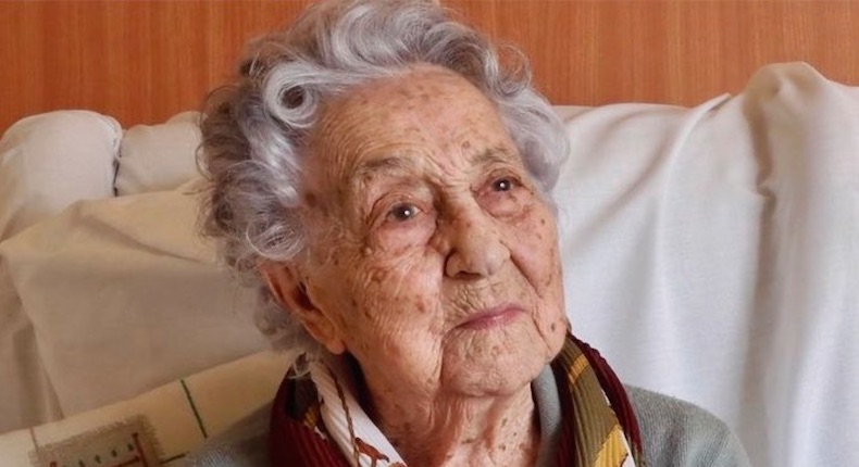 Mujer de 113 años sobrevive a Covid-19