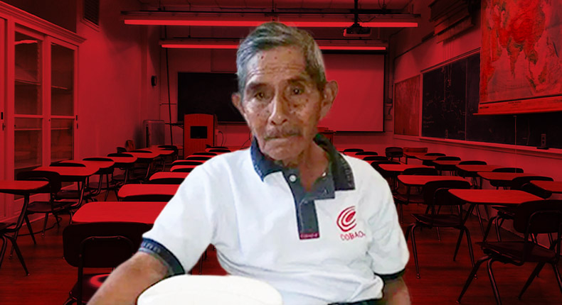 Señor de 80 años se titula del Colegio de Bachilleres en Oaxaca