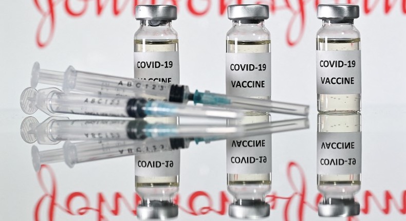 Trombosis debe considerarse como posible efecto secundario de vacuna de J&J: EMA