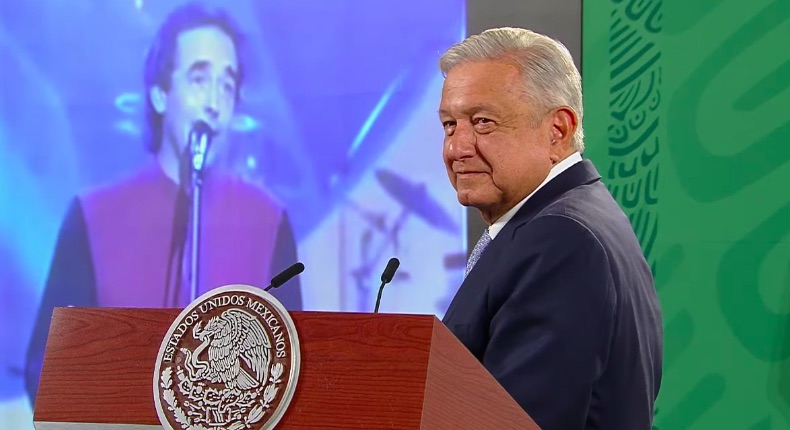 Esta es la canción de Serrat que López Obrador puso en la conferencia matutina