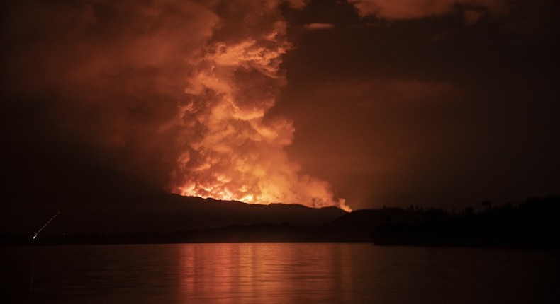 Erupción del volcán Nyiragongo, en Congo, deja más de 30 muertos… y temen que siga lanzando lava