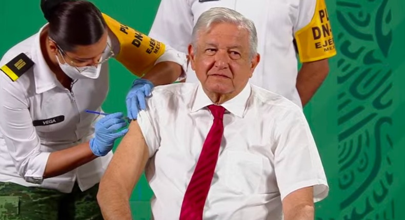 López Obrador recibe segunda dosis contra Covid-19; completa su esquema de vacunación