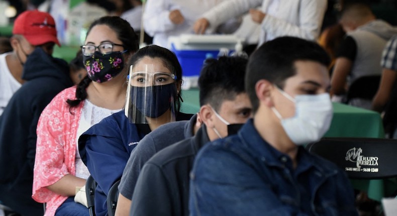 Las y los jóvenes: los más afectados en tercera ola de Covid en México