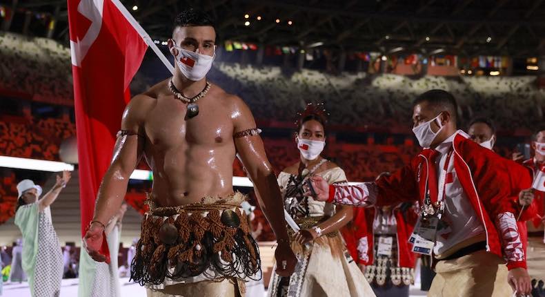 Esta es la razón por la que Pita Taufatofua, de Tonga, desfila con el torso desnudo en Juegos Olímpicos