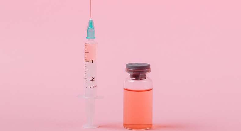 FDA autoriza tercera dosis de vacuna contra Covid para personas inmunodeprimidas
