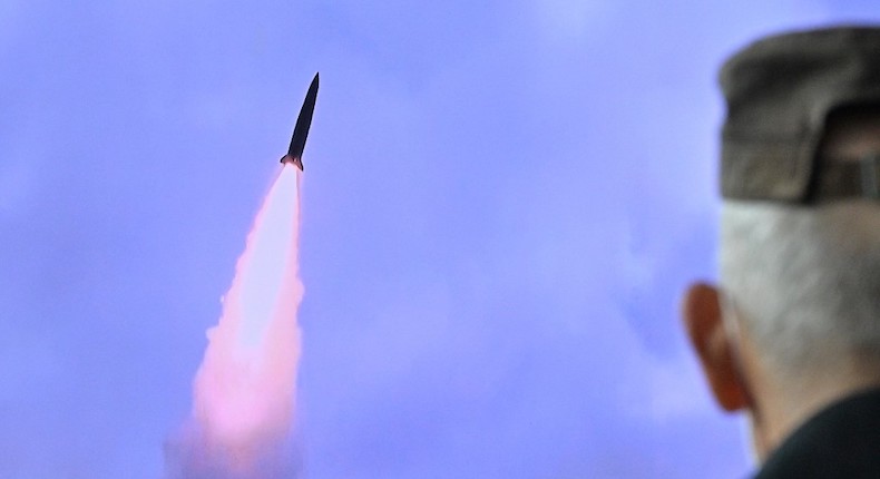 ¿No que «mucha paz» con Corea del Sur? Corea del Norte lanza misil al mar