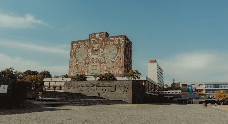 ¡De vuelta a las aulas! UNAM alista regreso a clases presenciales