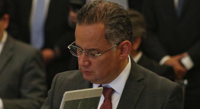 Santiago Nieto, extitular de la UIF, es denunciado anónimamente ante FGR, reporta Reforma