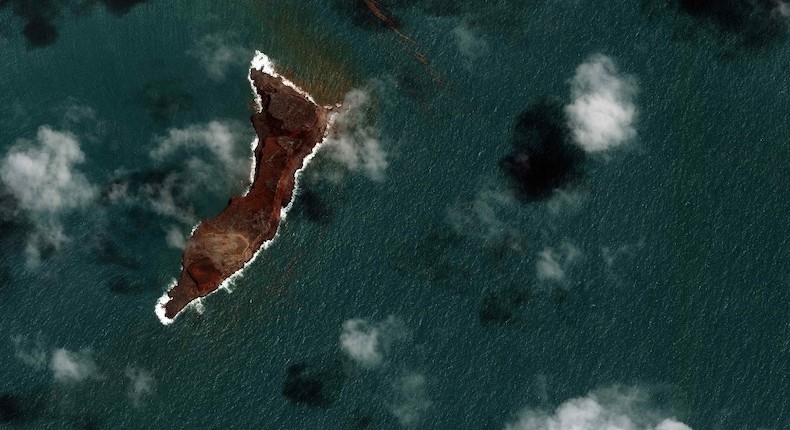 Tonga: te mostramos lo ocurrido tras la erupción de un volcán submarino
