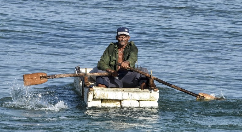 Emigrar en balsa: la única opción de los más pobres en Cuba