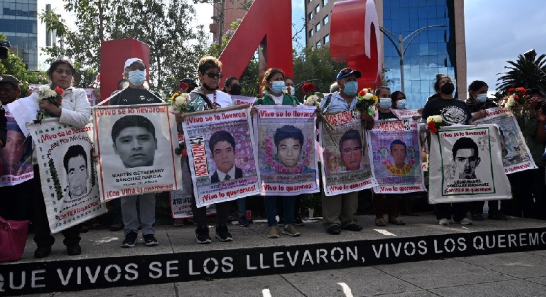 Renuncia fiscal a cargo de nueva investigación sobre los 43 de Ayotzinapa