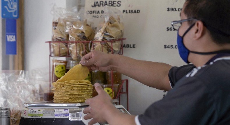 Ni las tortillas sobreviven a la inflación, el kilo supera los 25 pesos en algunas entidades