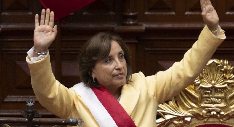 Conoce a Dina Boluarte, la primera mujer presidenta de Perú