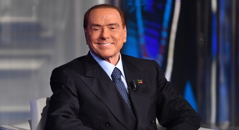 Quién fue Silvio Berlusconi, ex primer ministro italiano y magnate envuelto en la controversia