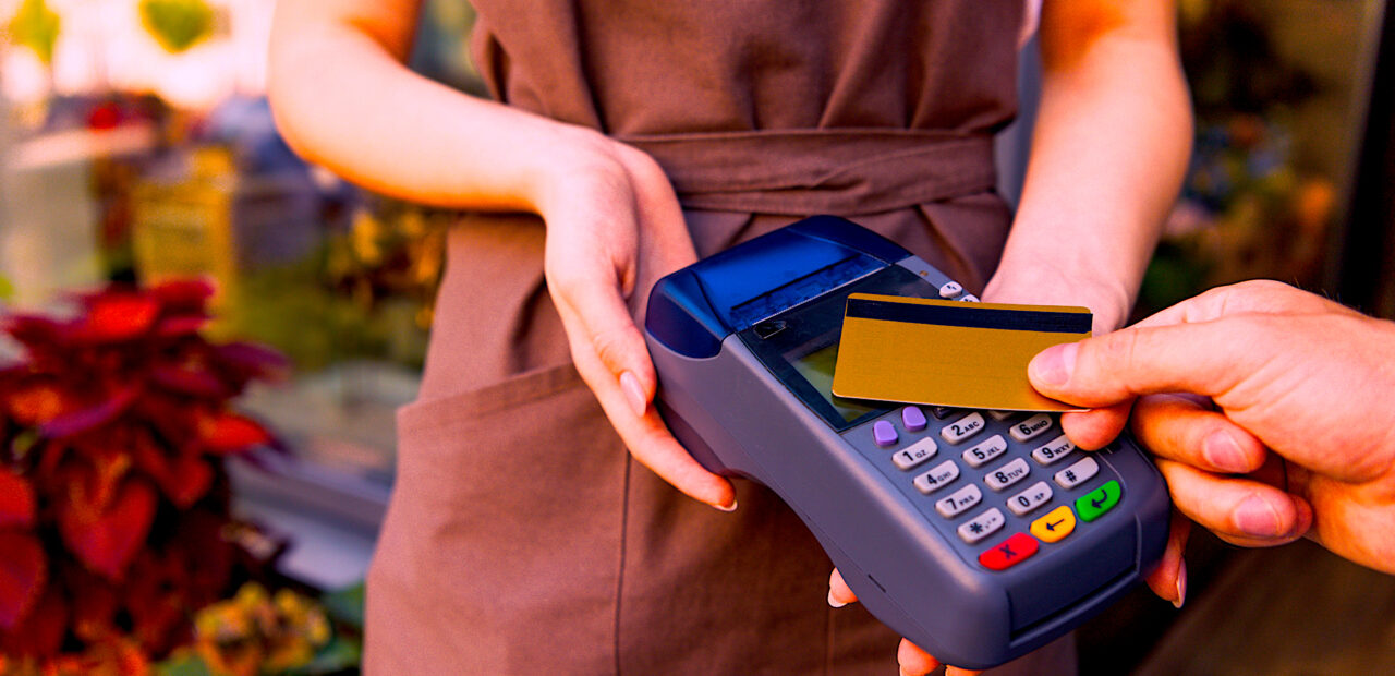 Los mexicanos usan el pago contactless 150% más desde 2023