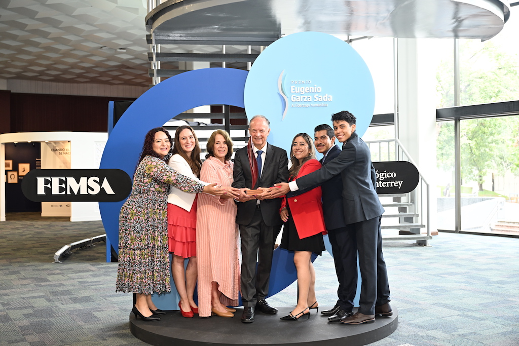 El Tec de Monterrey premia labor social y liderazgo humanitario con el Premio Eugenio Garza Sada